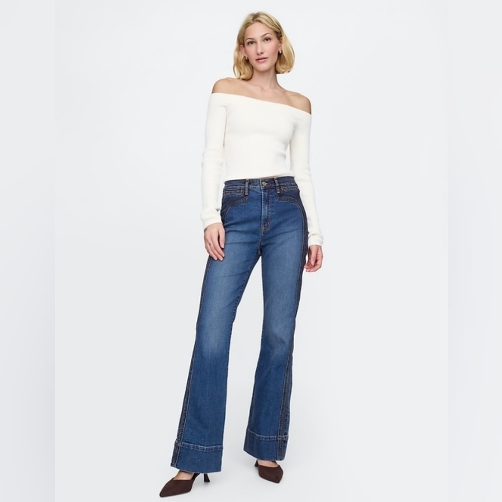 GAP High Rise '70s Flare Jeans NWOT